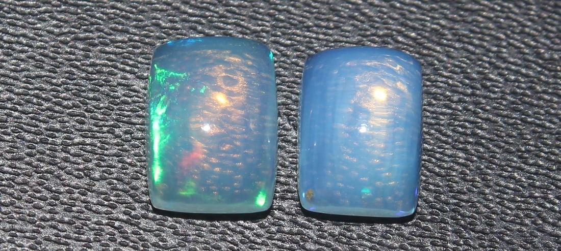 Fabulous 1.40 Cts Natural Ethiopian Opal Set (1 of 2)