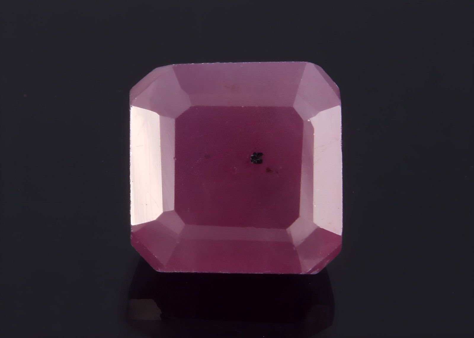 Fabulous 2.42 Cts Natural Unheated Ruby (1 of 4)