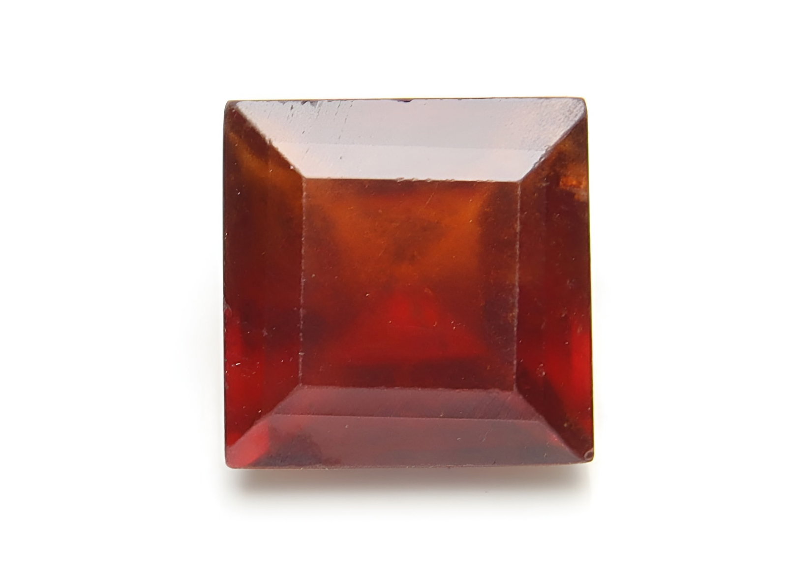LOvely 3.01 Cts Natural Hessonite Garnet: Gemstone : Natural Hessonite Garnet Shape and cut : Square Cut Origin : Africa Weight : 3.01 carats Measurements : 8x8 mm Color : Orange Transparency : Transparent Treatment : No Treatment Clarity : S