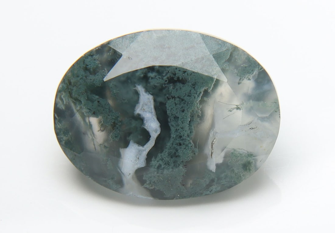 Beautiful 8.33 Cts Natural Bi Color Moss Agate (1 of 4)