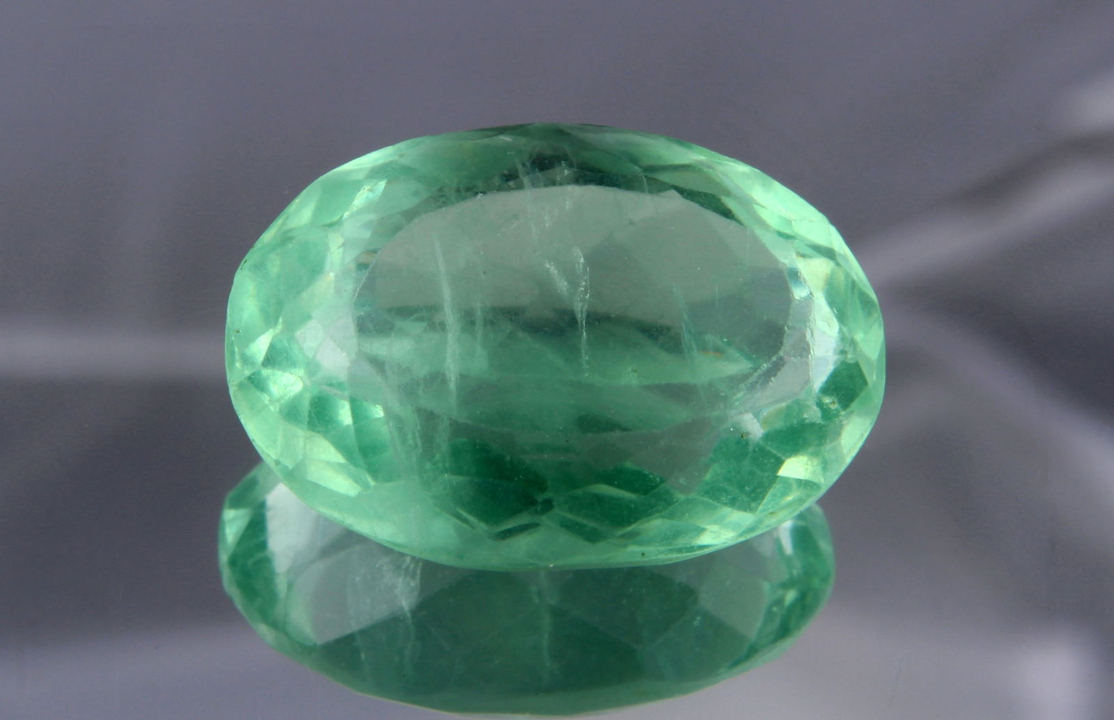 Beautiful " Natural Green Fluorite " 24.68 Cts Natural Green Fluorite (1 of 6)