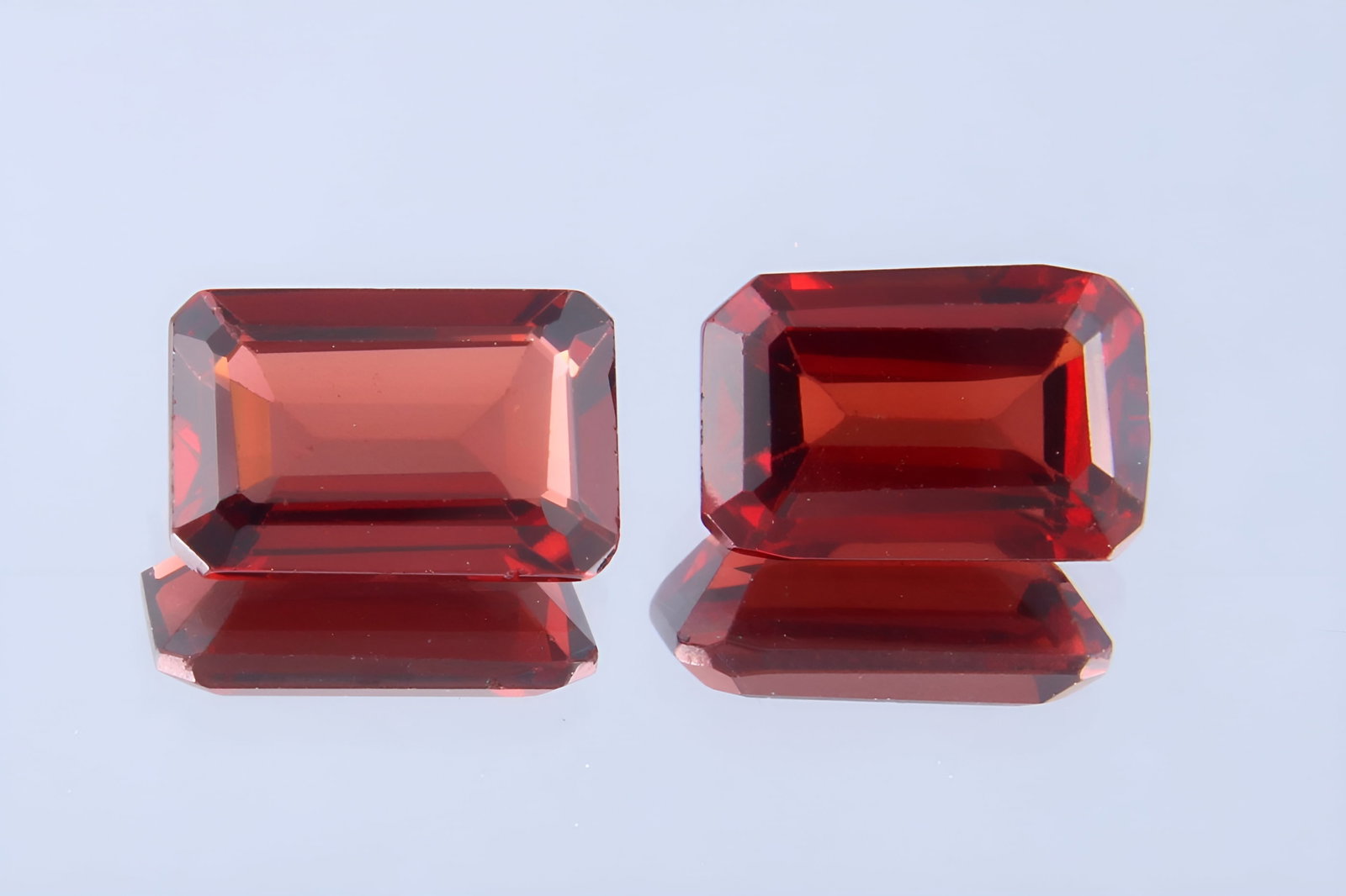 Marvellous " Natural Pyrope Almandine Garnet " 1.27 Cts Natural Pyrope Almandine Garnet Pair: Gemstone : Natural Almandine Garnet Shape and cut : Rectengular Cut Origin : Africa Weight : 1.27 carats Dimensions: 6x4 mm Color : Red Number of Stone : 2 Transparency: Transparent Treatment : No Cla