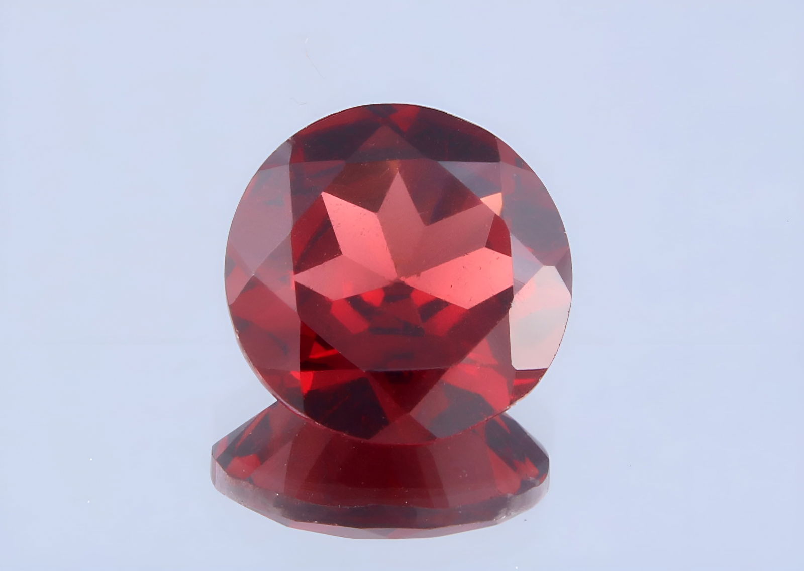 Marvellous " Natural Pyrope Almandine Garnet " 1.26 Cts Natural Pyrope Almandine Garnet (1 of 4)