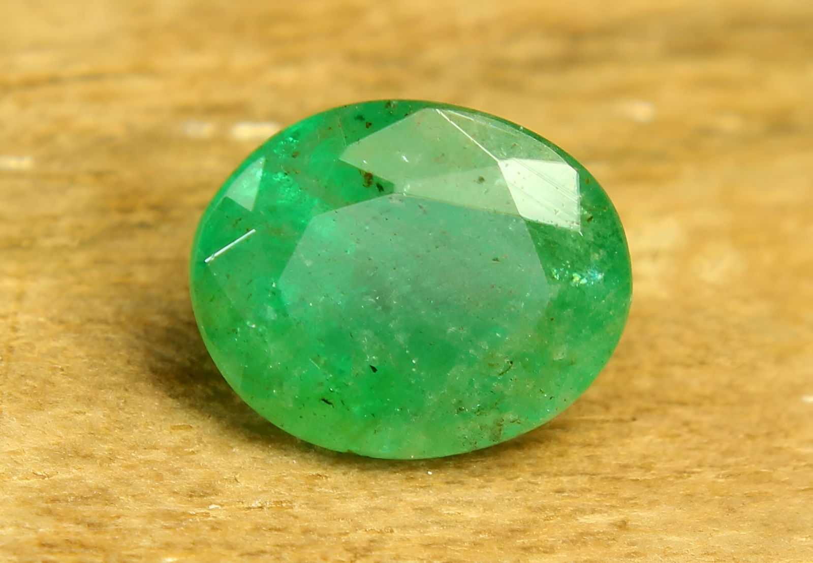 Beautiful "Natural Zambia Emerald" 2.17 Cts Natural Emerald (1 of 5)