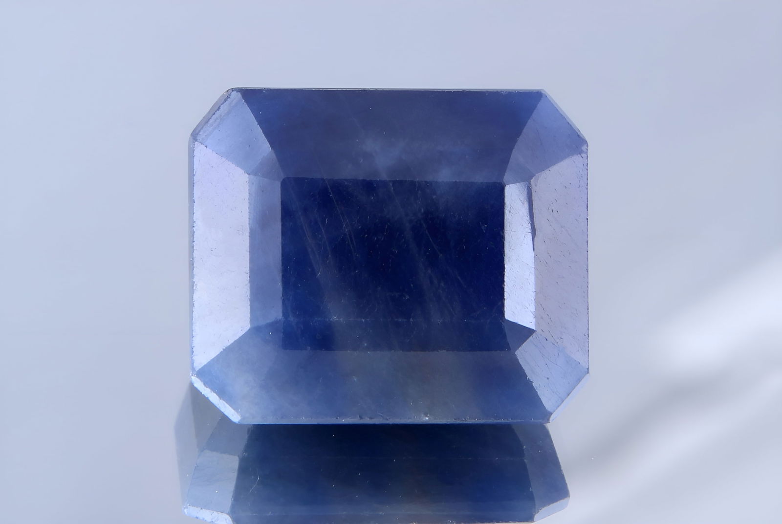 Stunning " Natural Unheated Sapphire " 14.09 Cts Natural Sapphire (1 of 5)