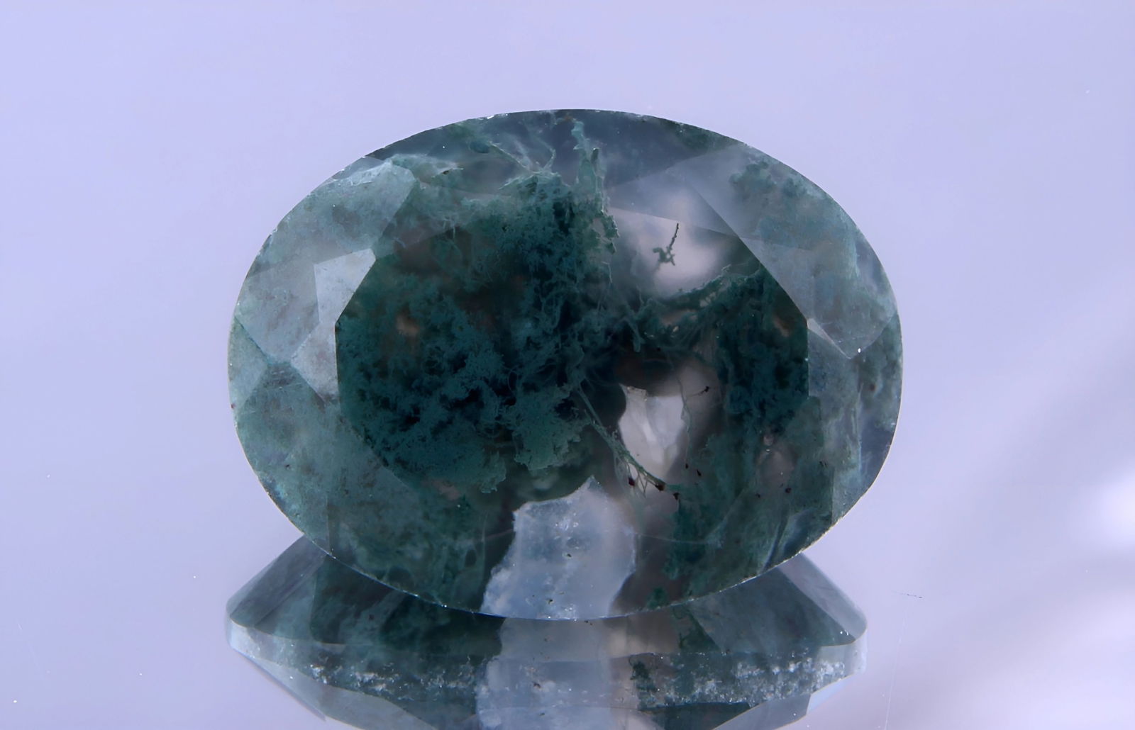 Beautiful 8.41 Cts Natural Bi-Color Moss Agate (1 of 5)