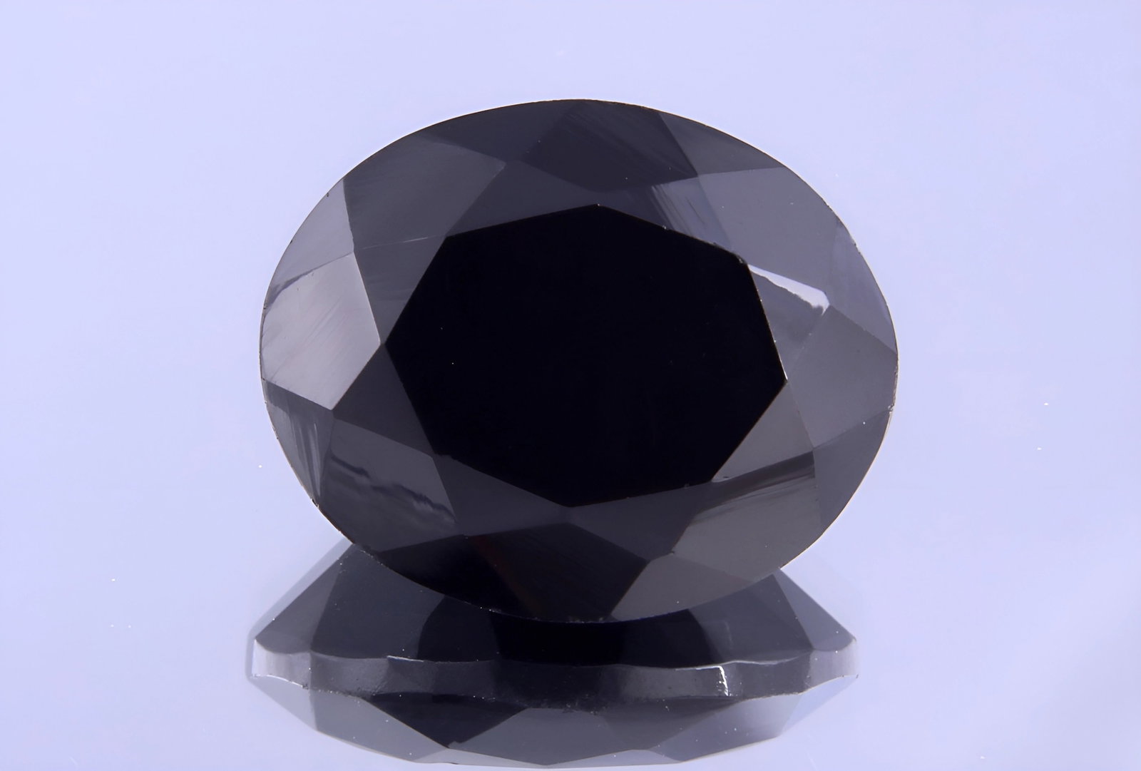 Lovely Natural Black Spinel - 4.54 Cts: Gemstone : Natural Black Spinel Shape / Cut : Oval Cut Origin : Africa Weight : 4.54 carats Dimensions : 11X9 mm , Color : Black Transparency: Opaque Treatment : No Treatment Clarity : VVS Shipping-: 