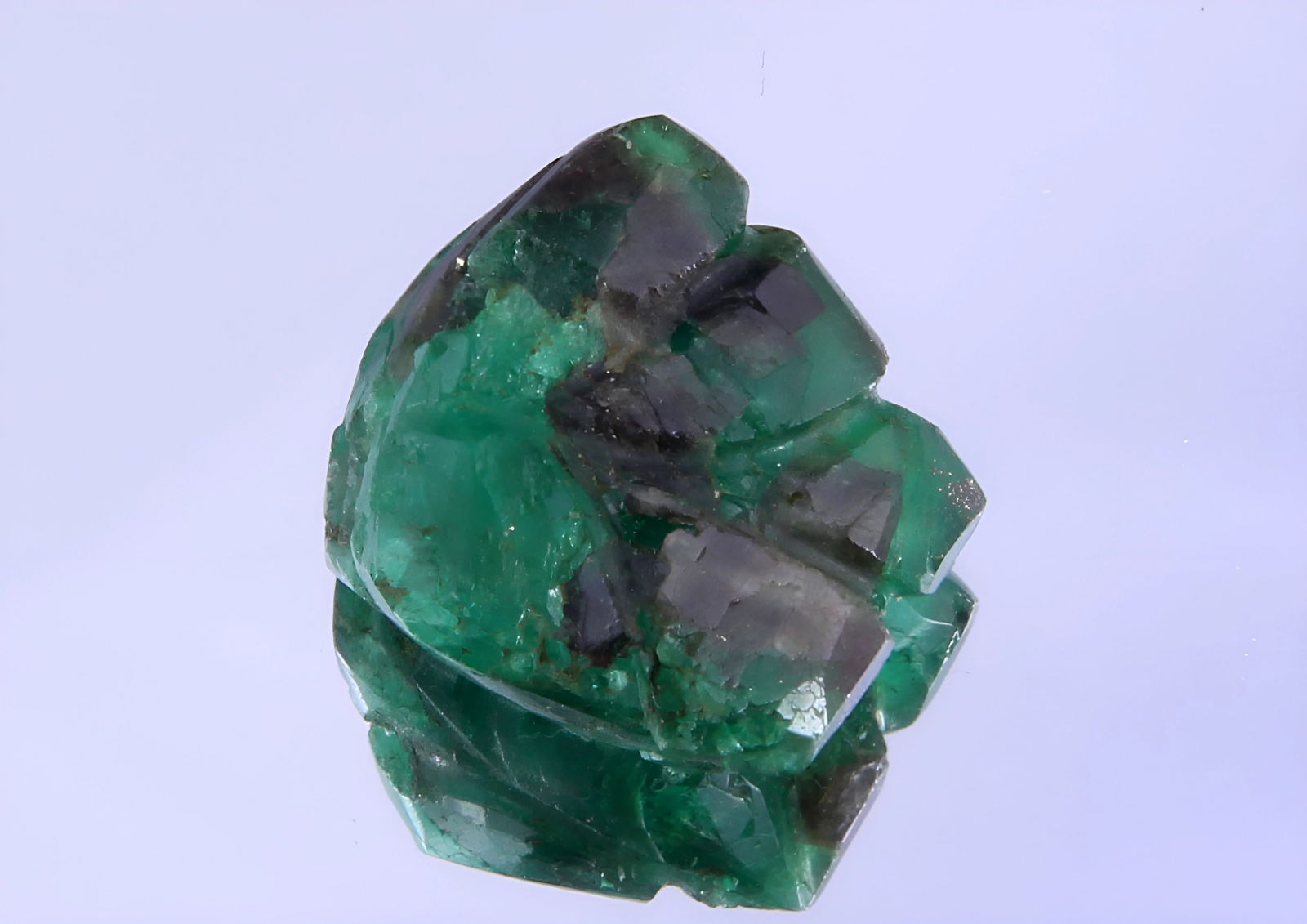 Beautiful 7.51 Cts Natural Carving Emerald (1 of 4)