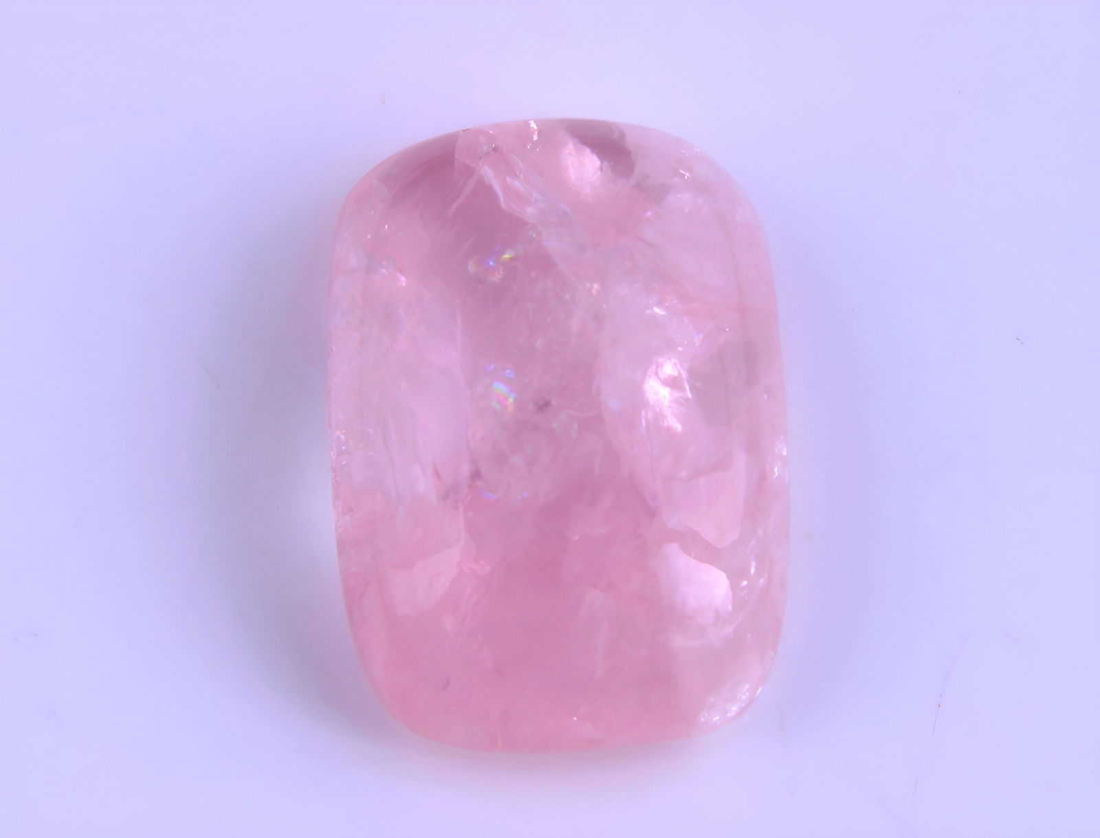 Beautiful 8.30 cts Natural Morganite: Gemstone : Natural Morganite Shape and Cut : Rectengular Cabochon Weight : 8.30 caratsMeasurements : 15.59x10.77x5.71 mm Color : Peach Transparency : Transparent Treatment : No Treatment Origin : Indi