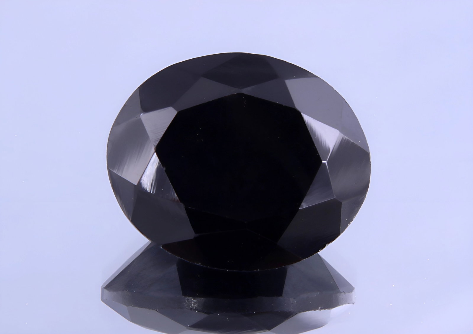 Lovely "Black Spinel" 5.85 Cts Natural Black Spinel: Gemstone : Natural Black Spinel Shape and cut : Oval Cut Origin : Africa Weight : 5.85 caratsMeasurements : 12x10 mm , Color : Black Transparency: Opaque Treatment : No Treatment Clarity : VVS Shippin