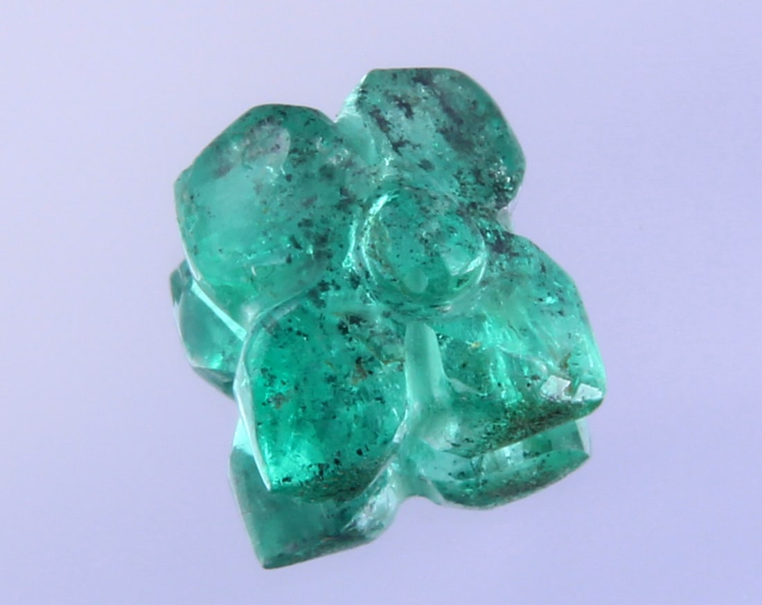 Beautiful 1.65 Cts Natural Carving Emerald (1 of 4)