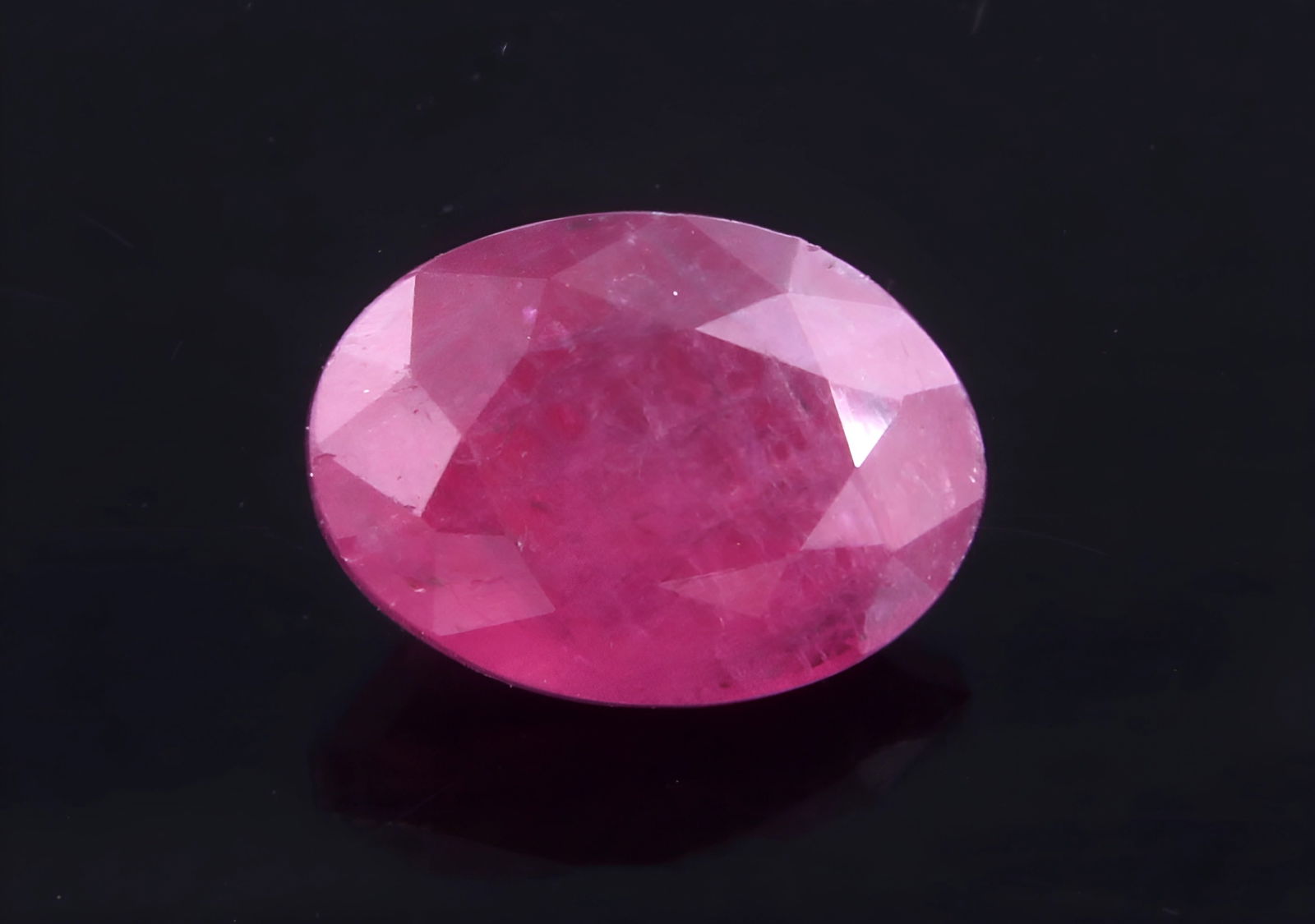 Magnificent " Natural Unheated Ruby 1.15 Ct Oval Cut" (1 of 5)
