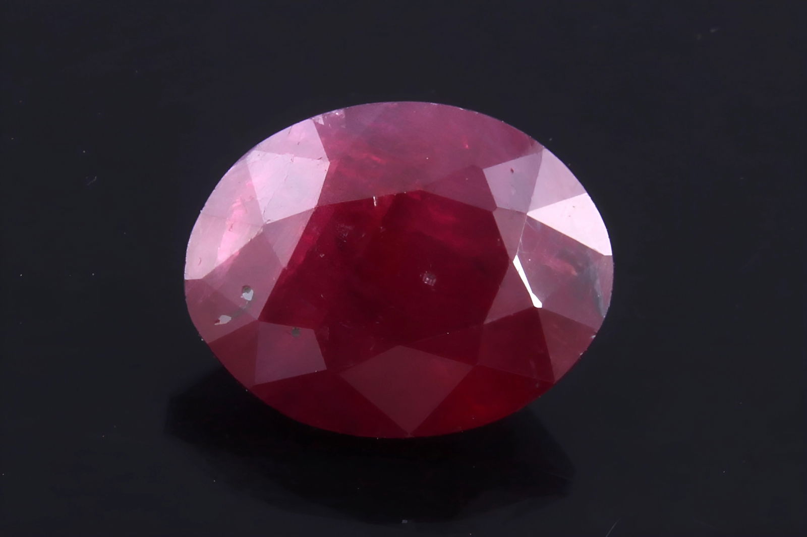 Magnificent " Natural Ruby " 3.12 Cts  Oval Cut (1 of 5)
