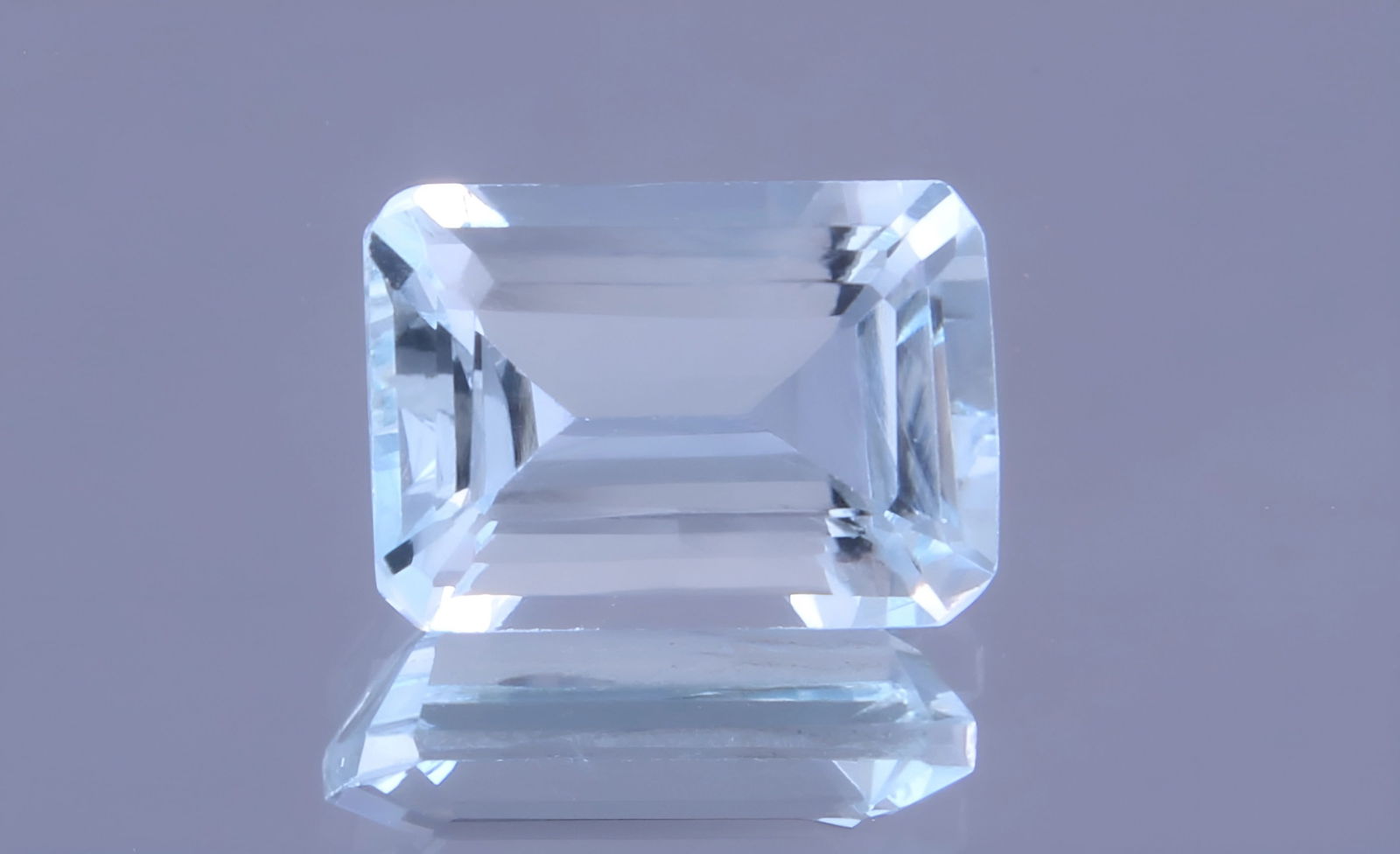 AAA 0.90 Cts Natural Aquamarine (1 of 5)