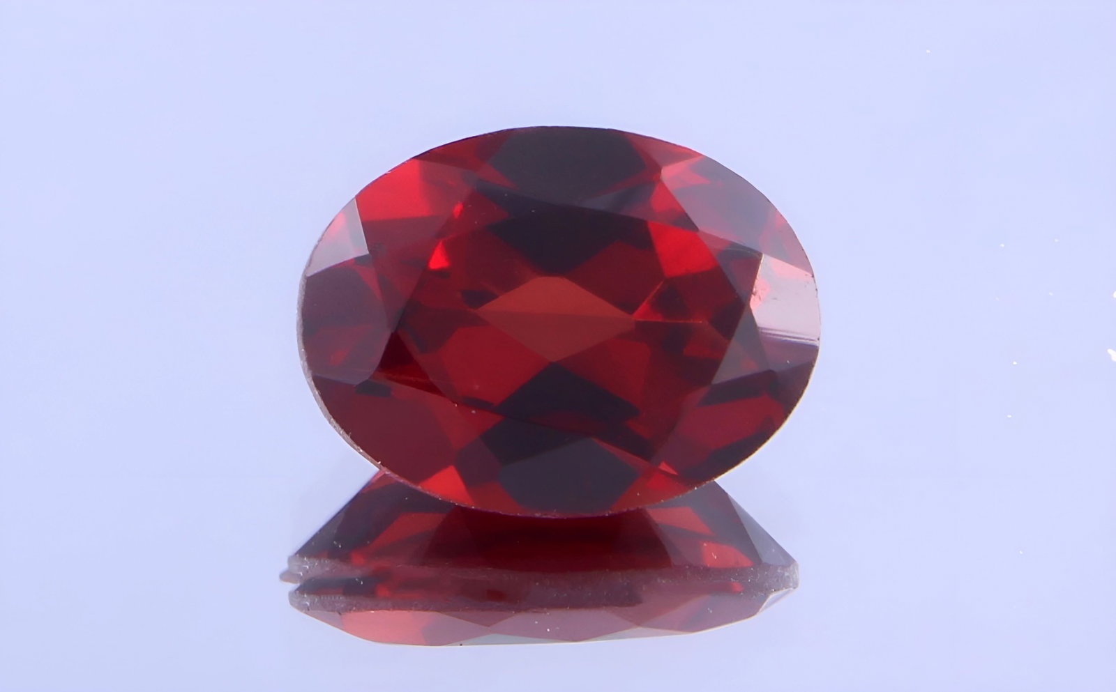 Lovely " 1.64 Cts Natural Red Garnet: Gemstone : Natural Almandine Garnet Shape and cut : Oval Cut Origin : Africa Weight : 1.64 carats Measurements : 8x6 mm Color : Red Transparency: Transparent Treatment : No Treatment Clarity : VVS Shi