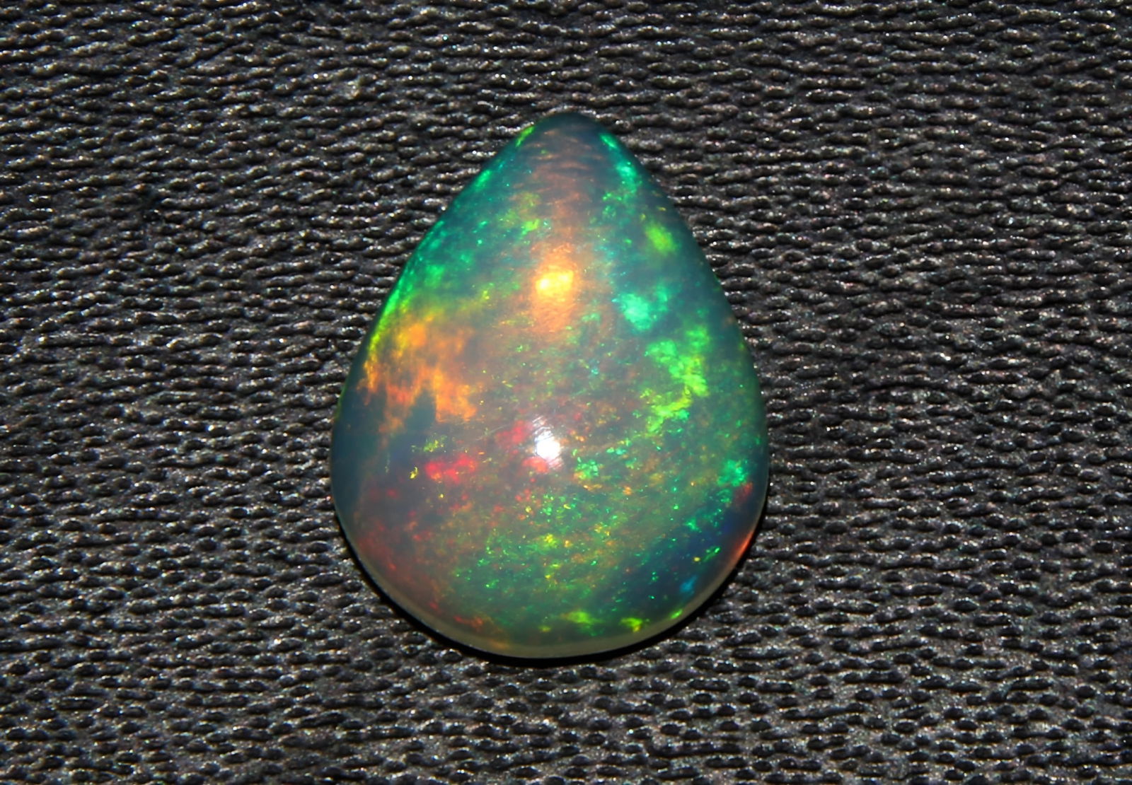 Gorgeous 1.41 Cts Natural Ethiopian  Opal (1 of 4)