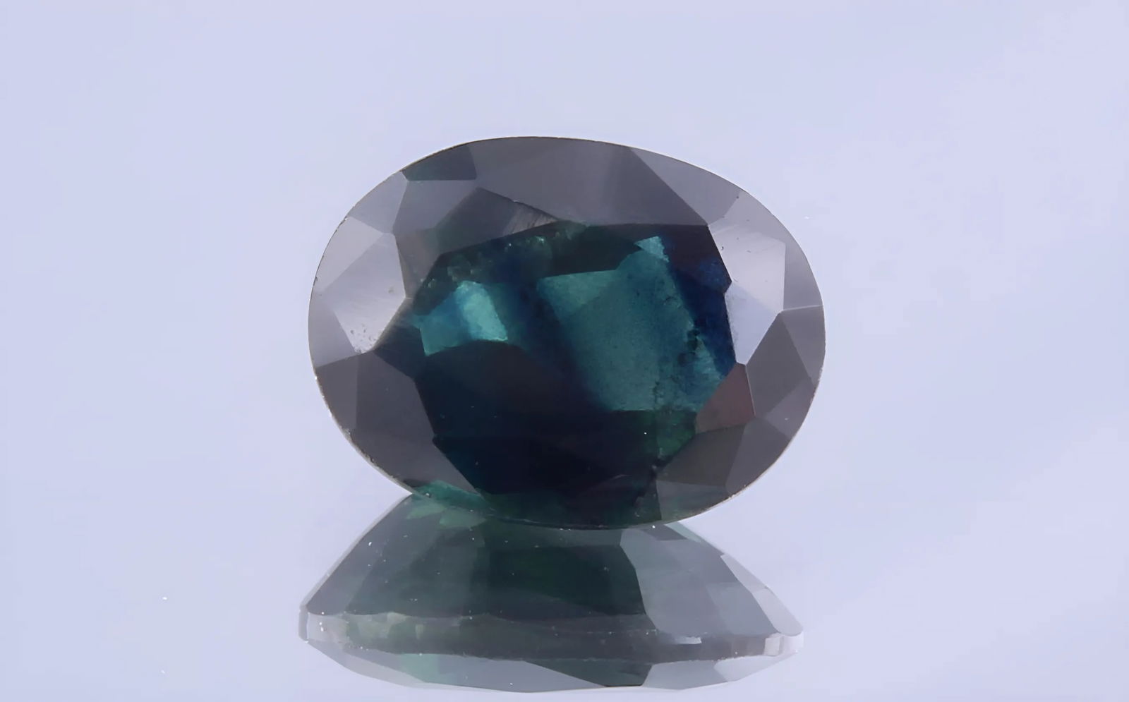 Beautiful "Natural Sapphire" 0.72 Cts Natural Sapphire (1 of 5)