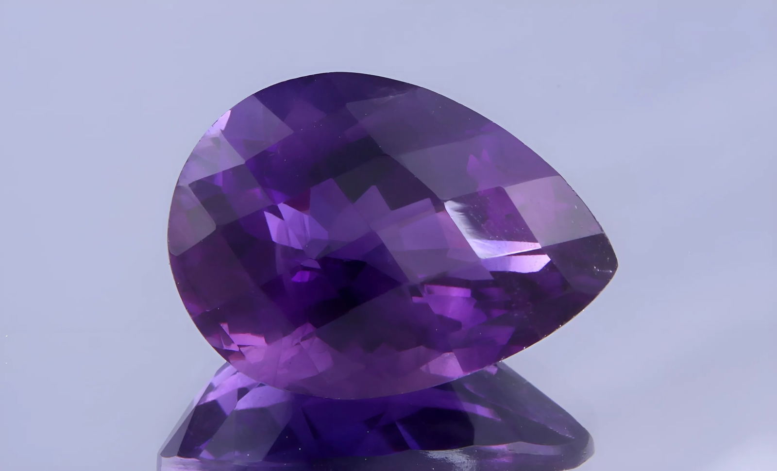 Delightful " Natural African Amethyst " 5.59 cts Natural Amethyst (1 of 5)