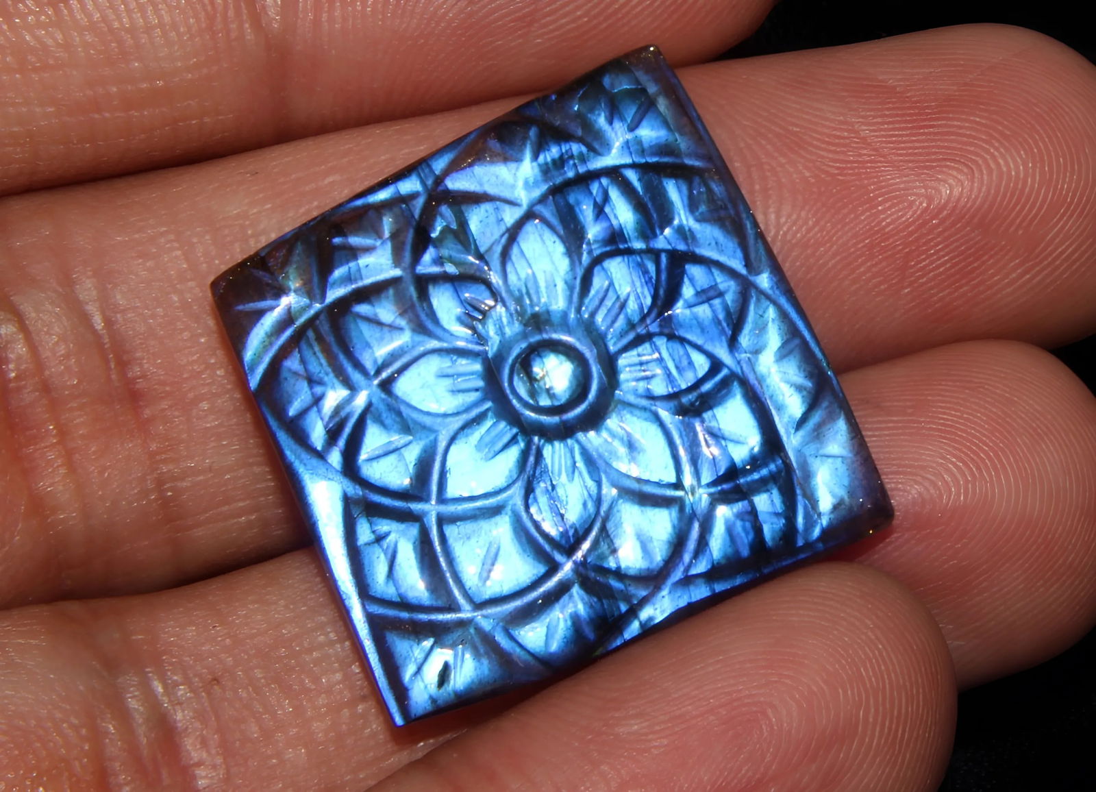 Delightful " Natural Carving Labradorite " 37.24 Cts Natural Labradorite: Gemstone : Natural Carving Labradorite Shape : Carving Square Shape Cabochan Weight : 37.24 carats Measurements : 25x25 mm, Color : Black Transparency : Opaque Treatment : None Origin : India Shipping