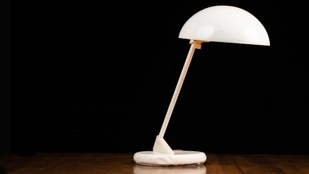 Vintage Post-Modern White Mushroom Desk Lamp (1 of 5)