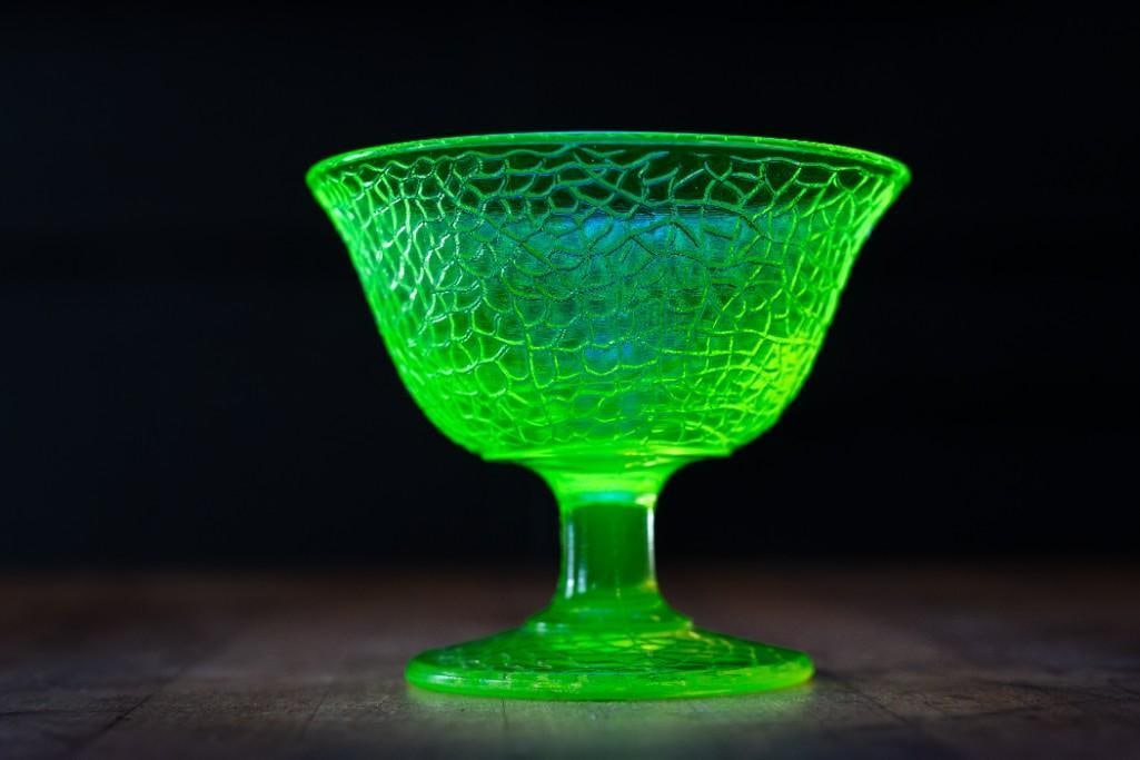 Vintage Uranium Glass Crackle Cup (1 of 2)