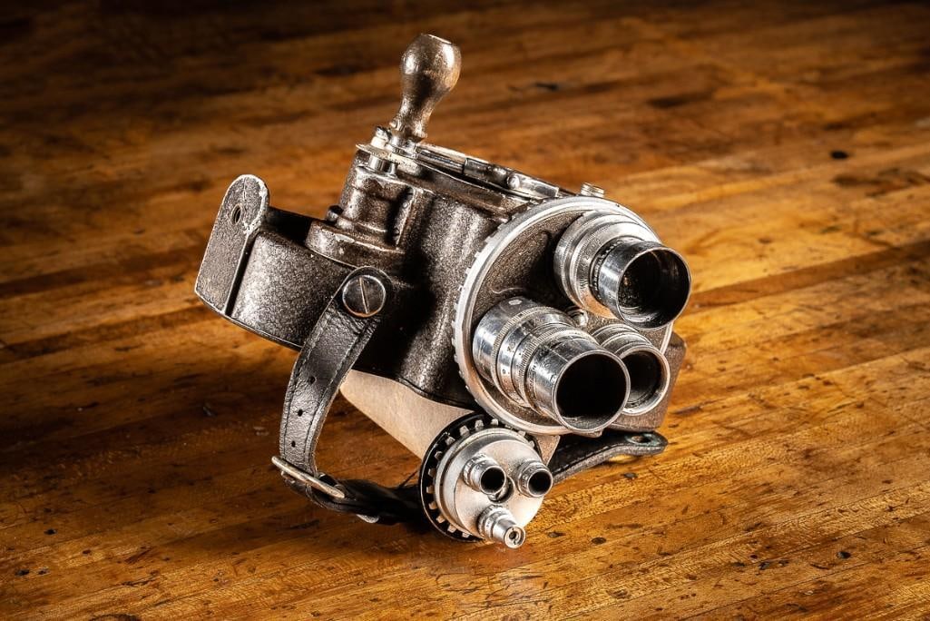 Antique Bell And Howell Camera Mdl. 70DR (1 of 3)