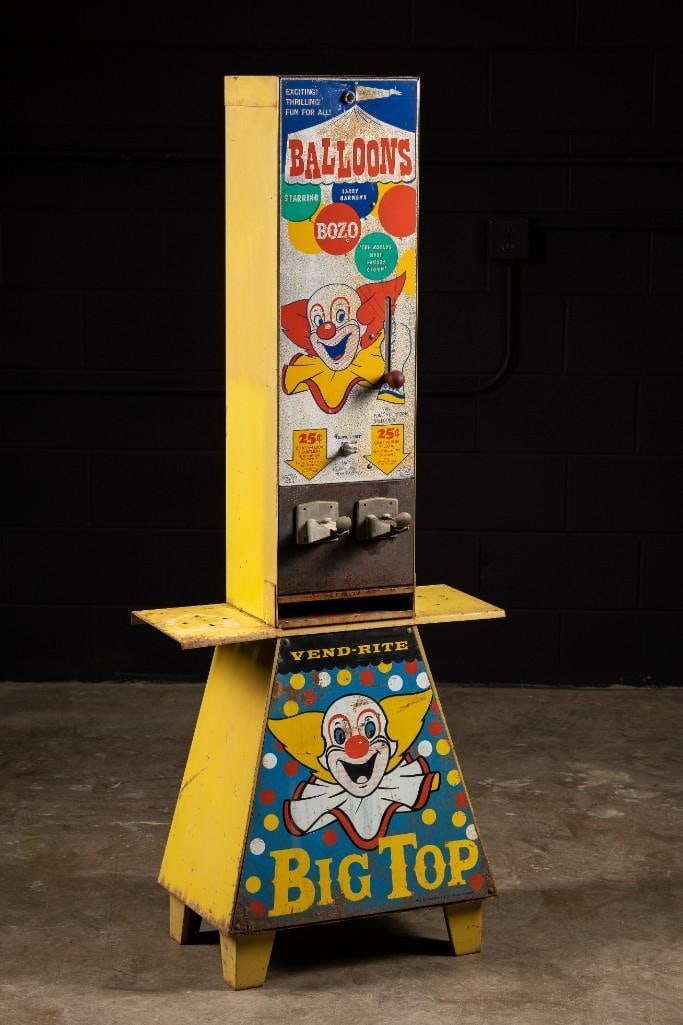 Vintage Bozo Buckets Vending Machine (1 of 7)