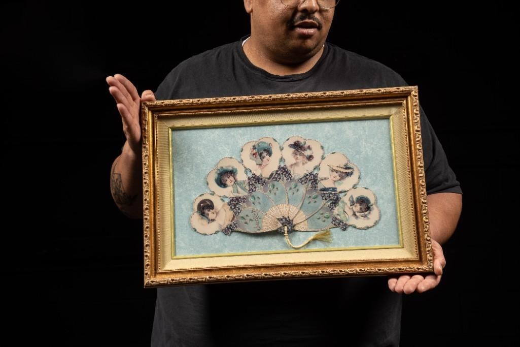 Victorian Women Greeting Card Fan (1 of 3)