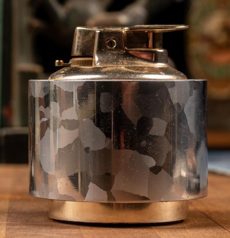 c. 1960 Ronson "Varaflame Luralite" Table Lighter (1 of 4)