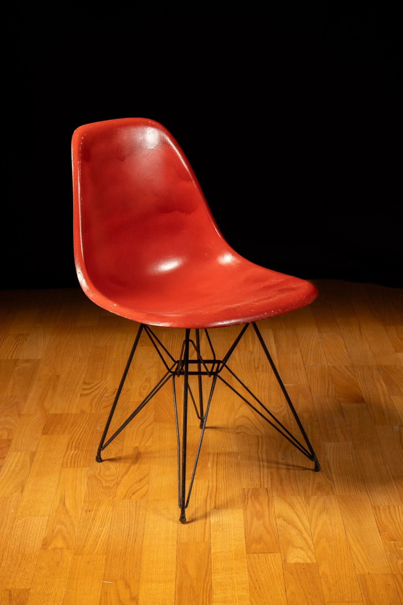 Vintage Herman-Miller Eames Chair in Red 5 (1 of 7)