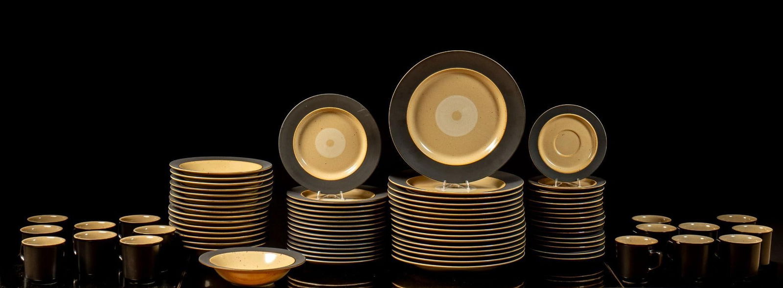 Vintage Stoneware 16-Piece Dinner Service Set by Mikasa (1 of 7)