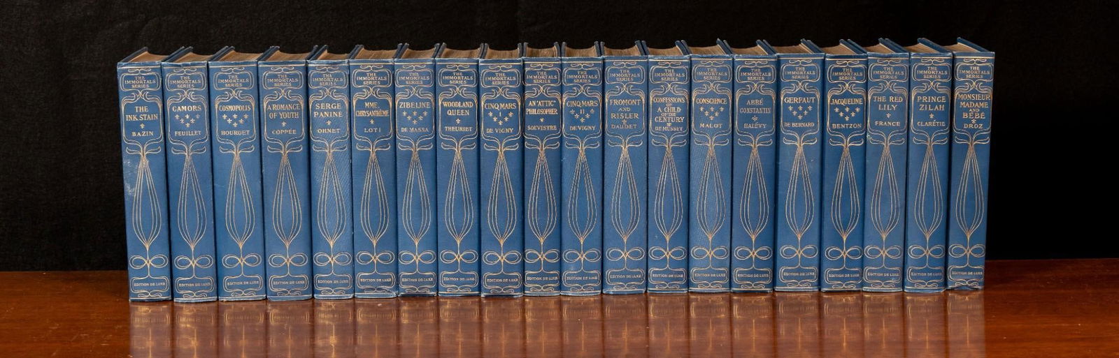 The Immortals Series Edition De Luxe Hardcover Set (20 Pieces) (1 of 10)