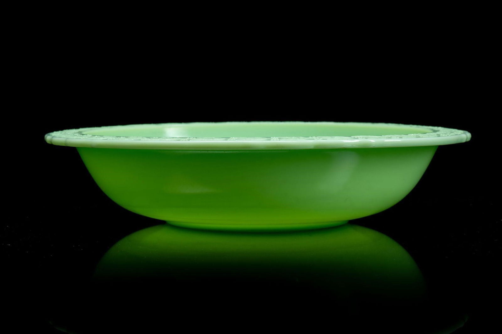 Vintage Jadeite Laurel Serving Bowl by McKee (1 of 4)