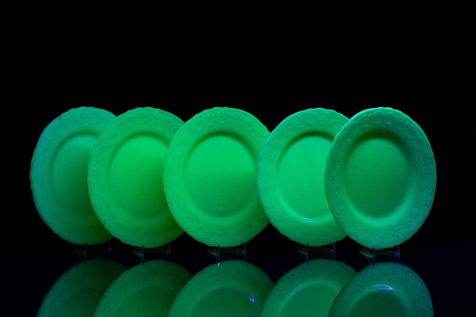 Set of Five Jadeite 9 in. Laurel Plates by McKee (1 of 4)