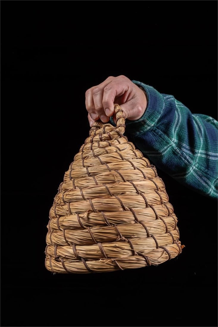 Handmade Wicker Bee Skep (1 of 7)