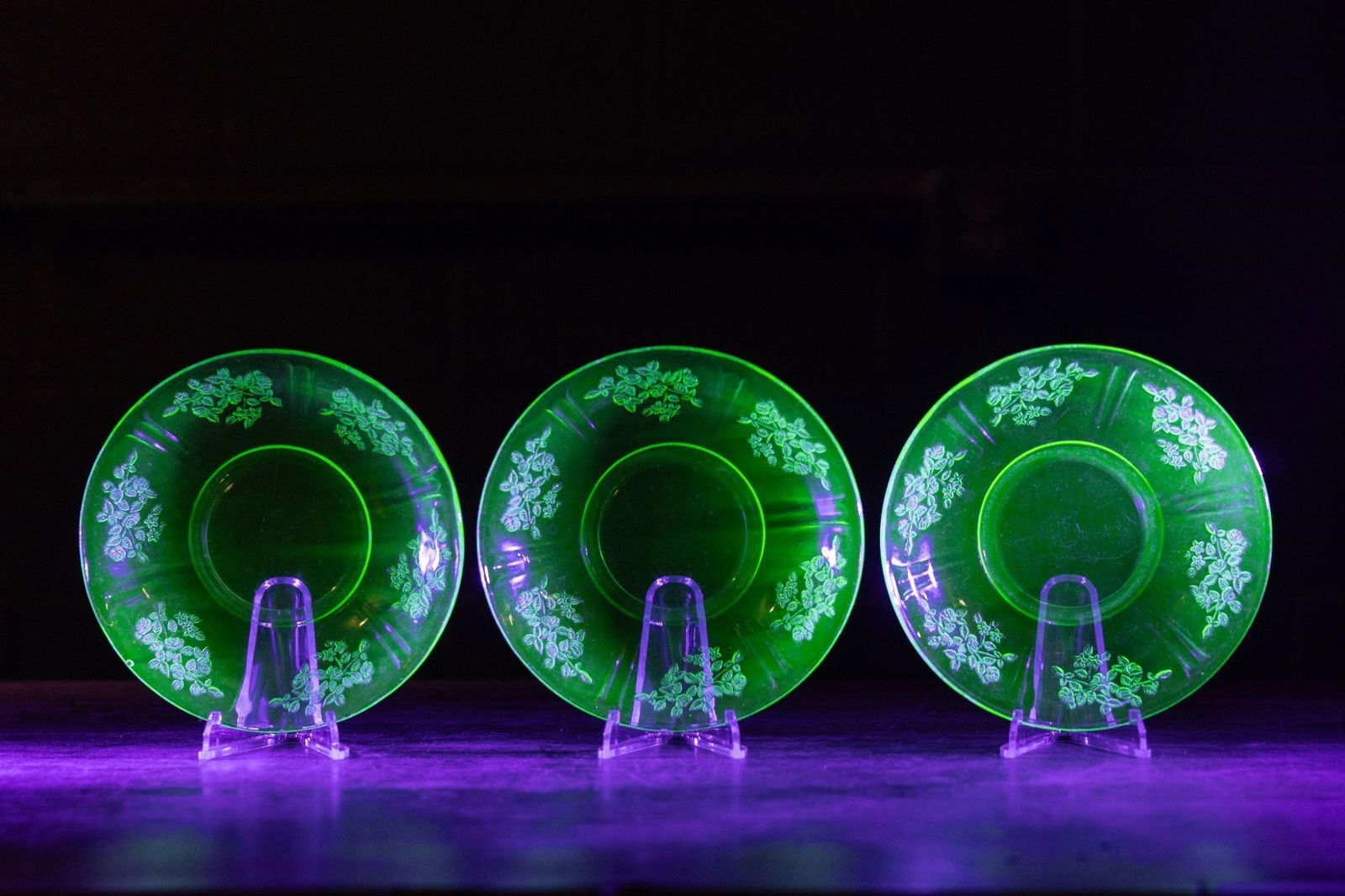 Three Uranium Glass Dishes With Floral Elements 2 (1 of 4)
