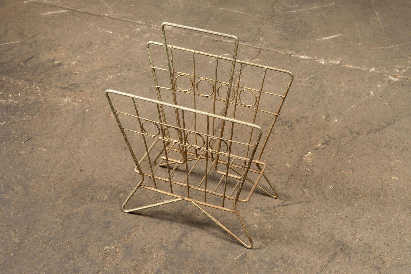 Mid-Century Modern Brass Wire Magazine Rack (1 of 4)