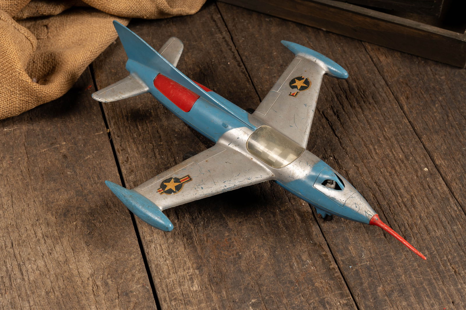 WTG Marx Friction-Powered USAF Jet Fighter w Pilot (1 of 5)