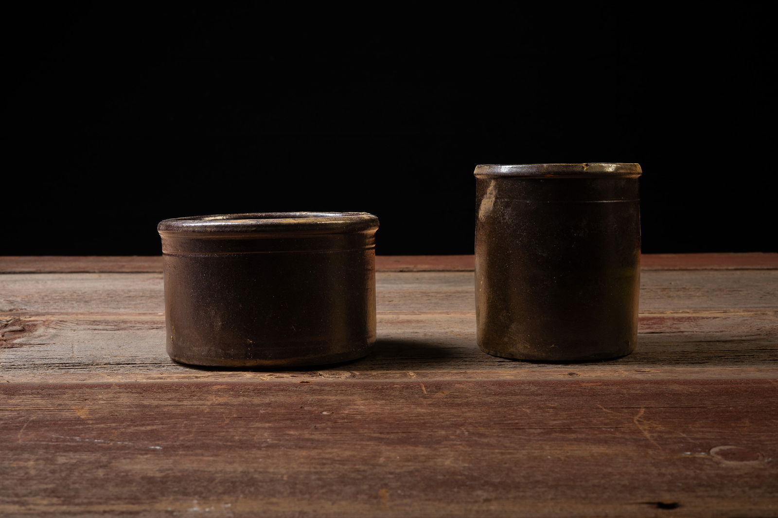 Pair of Early Brown Rolled Rim Stoneware Crocks: **NOTE: Any shipping quotes provided on this screen are provided by Live Auctioneers. For an in-house shipping quote on this lot, please reach out to us at rockauctiongallery@gmail.com.** C-19153