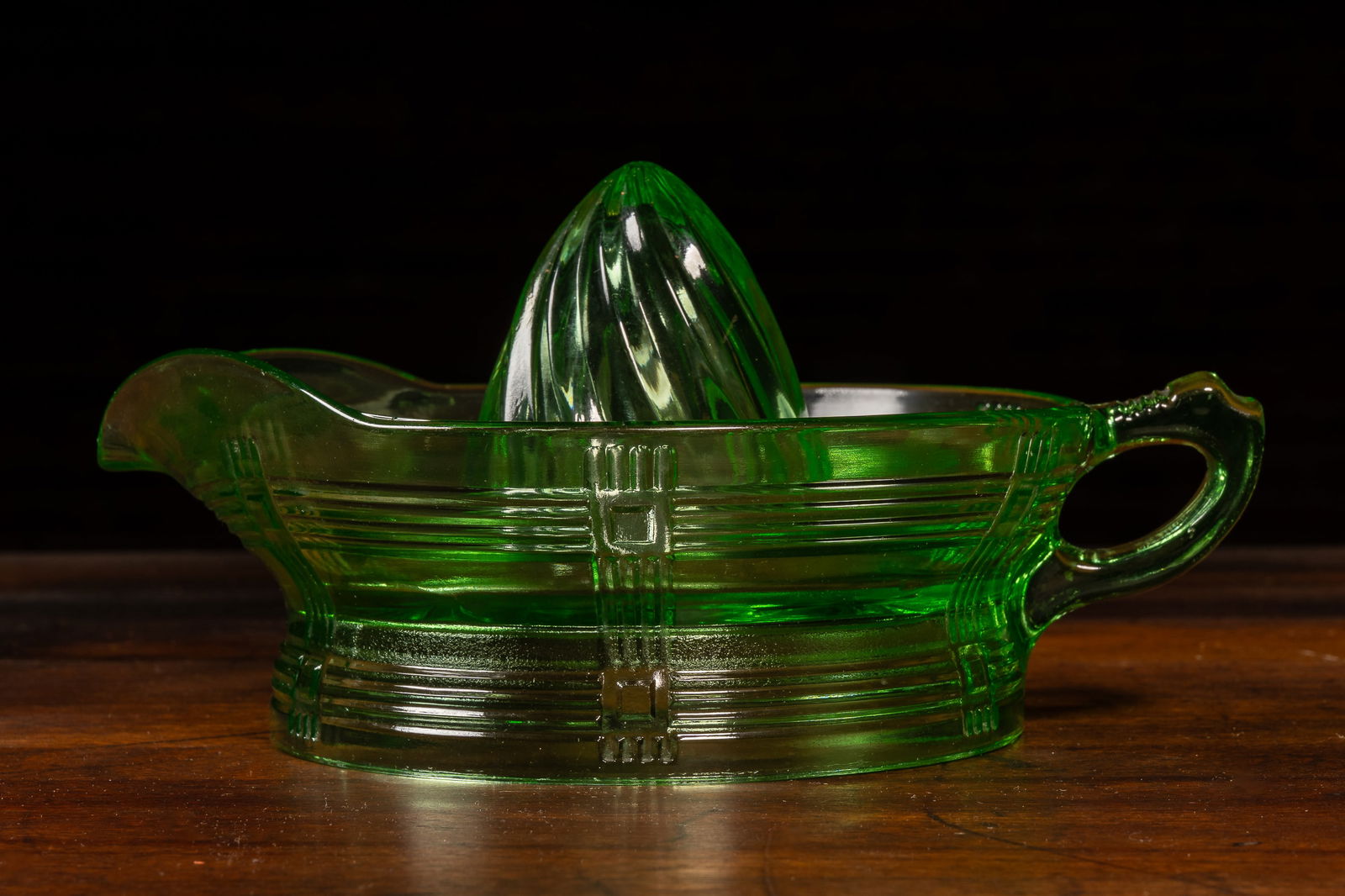 Uranium Glass Juicer - 2