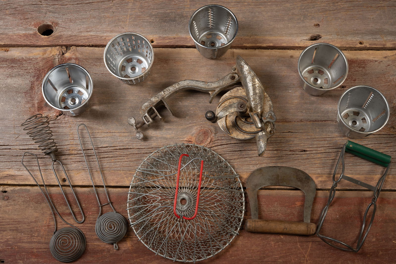 Vintage Kitchen Tool Assortment Lot: **NOTE: Any shipping quotes provided on this screen are provided by Live Auctioneers. For an in-house shipping quote on this lot, please reach out to us at rockauctiongallery@gmail.com.** C-19176