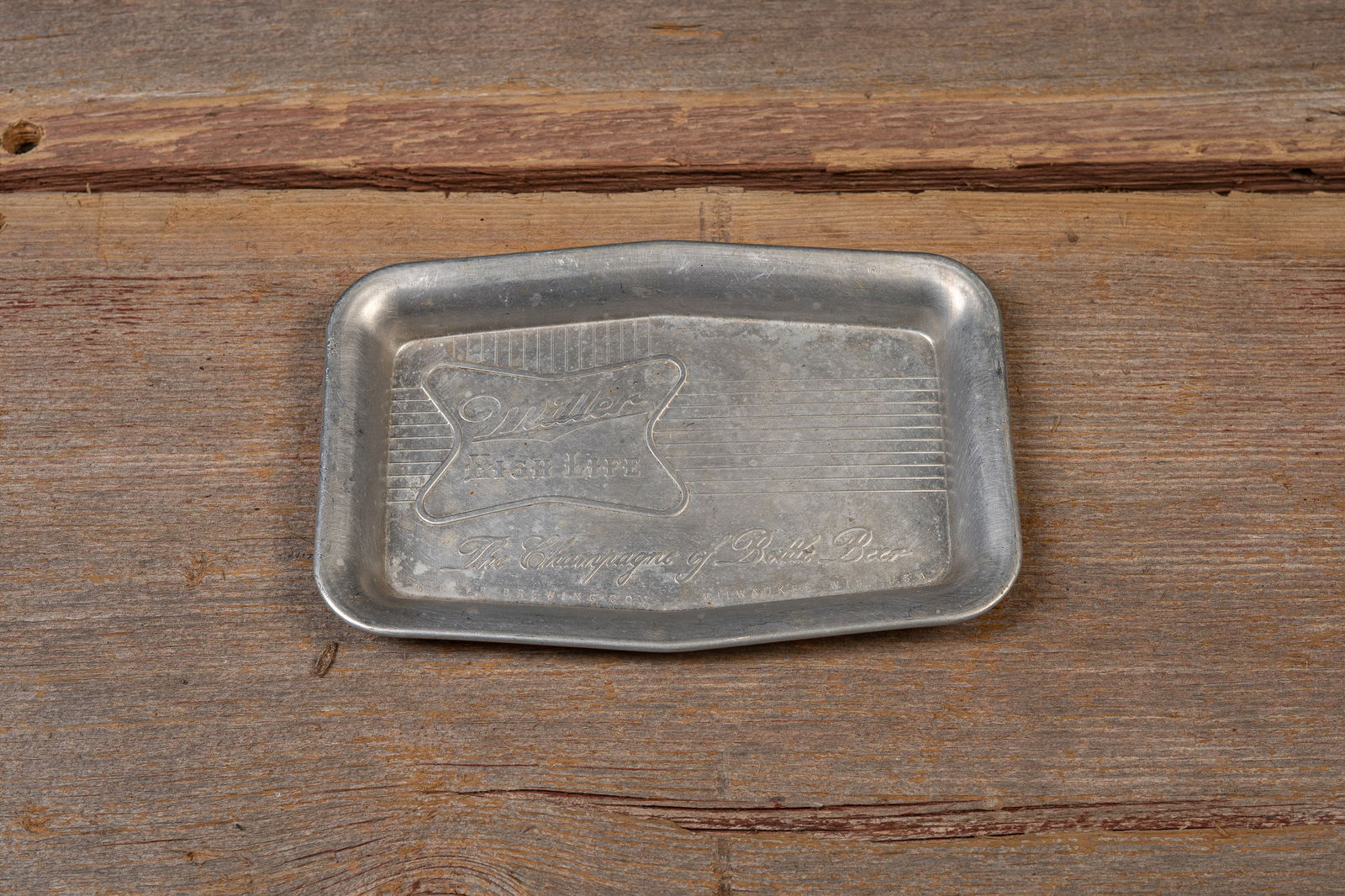 Miller High Life Advertising Change Tray: **NOTE: Any shipping quotes provided on this screen are provided by Live Auctioneers. For an in-house shipping quote on this lot, please reach out to us at rockauctiongallery@gmail.com.** 