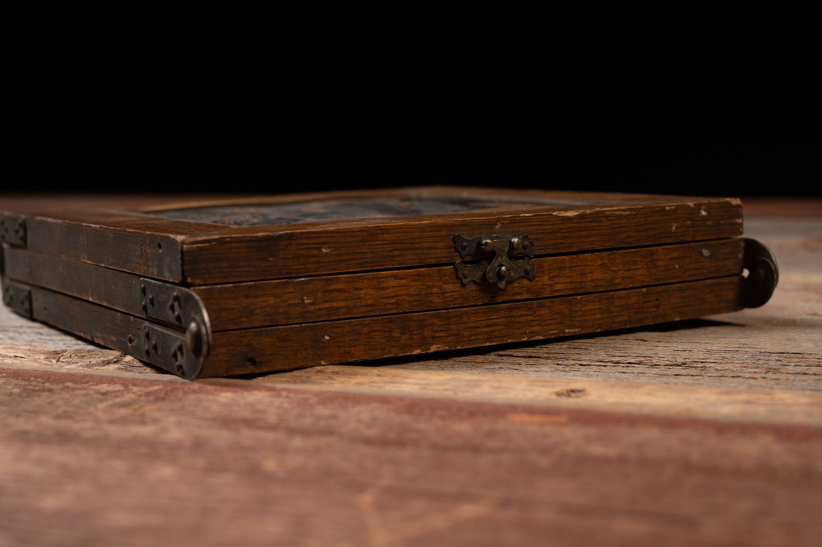 Victorian Tri-Fold Vanity Mirror - 10