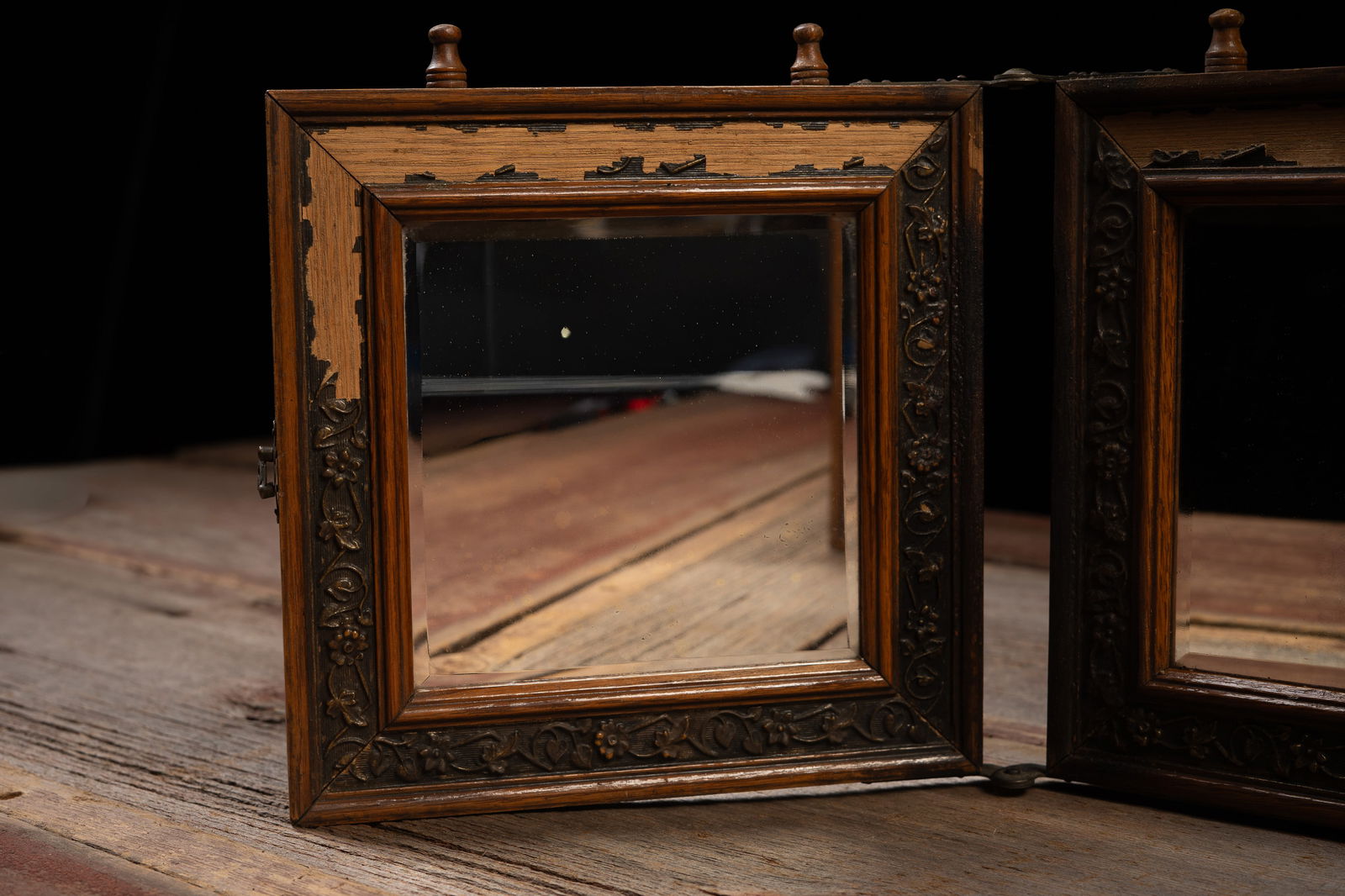 Victorian Tri-Fold Vanity Mirror - 11