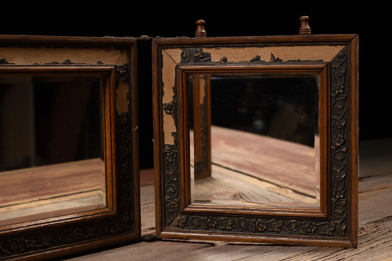 Victorian Tri-Fold Vanity Mirror - 13