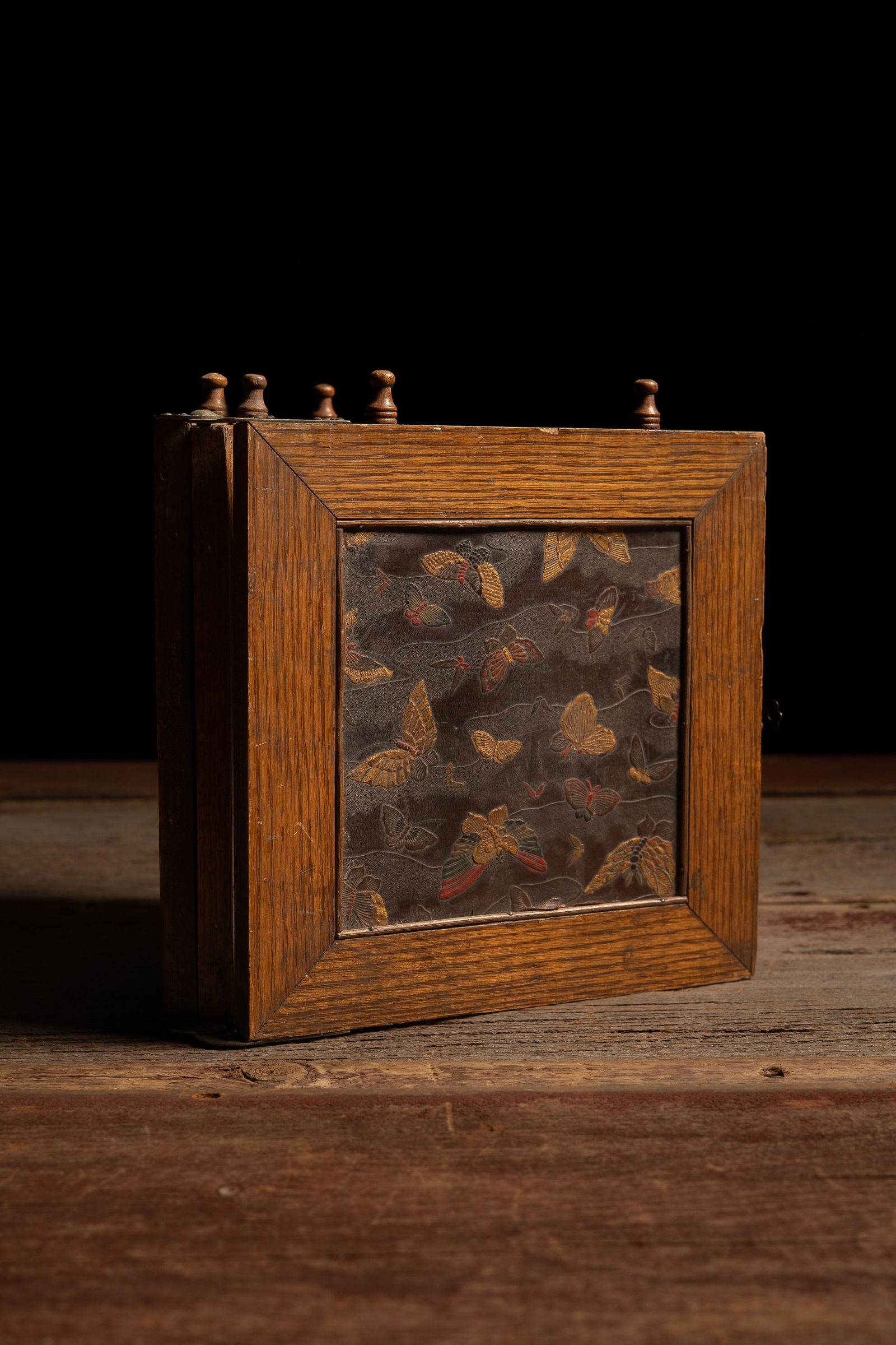 Victorian Tri-Fold Vanity Mirror - 9