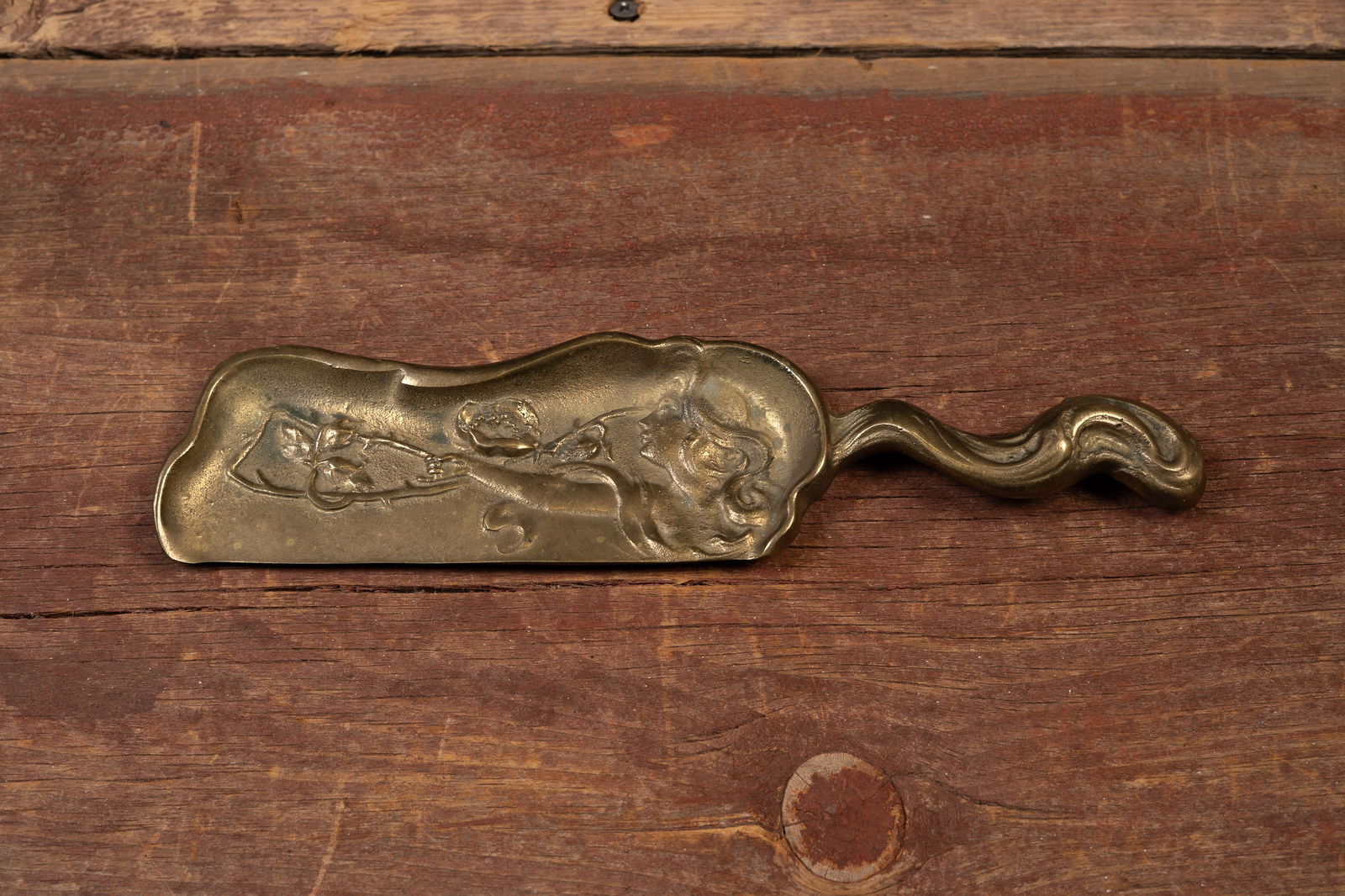 Art Nouveau Cast Brass Crumb Tray: **NOTE: Any shipping quotes provided on this screen are provided by Live Auctioneers. For an in-house shipping quote on this lot, please reach out to us at rockauctiongallery@gmail.com.** 