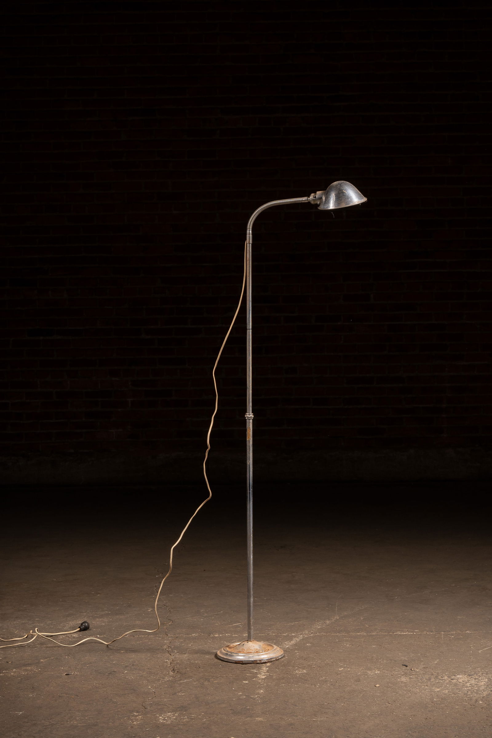 Chrome Gooseneck Lamp: **NOTE: Any shipping quotes provided on this screen are provided by Live Auctioneers. For an in-house shipping quote on this lot, please reach out to us at rockauctiongallery@gmail.com.** C-19254