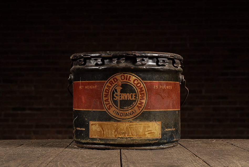Standard Oil Company Service Petrolatum Pail: **NOTE: Any shipping quotes provided on this screen are provided by Live Auctioneers. For an in-house shipping quote on this lot, please reach out to us at rockauctiongallery@gmail.com.** 