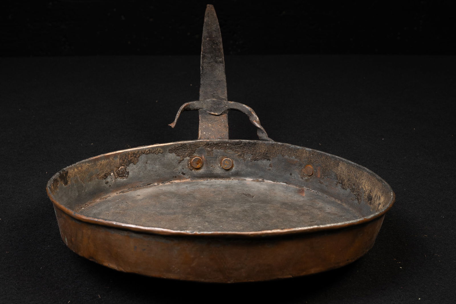 Primitive Copper and Wrought Iron Pan: **NOTE: Any shipping quotes provided on this screen are provided by Live Auctioneers. For an in-house shipping quote on this lot, please reach out to us at rockauctiongallery@gmail.com.** 